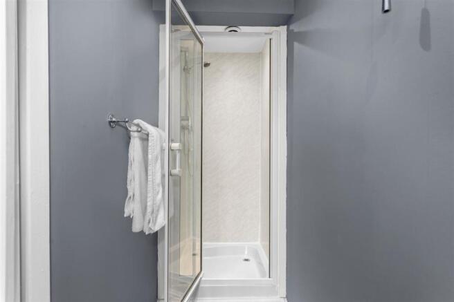 Bedroom 2 En-suite