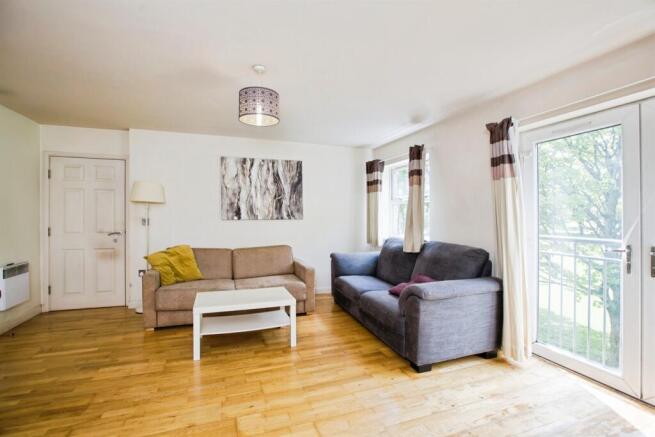 2 bed Apartment for sale Image 12