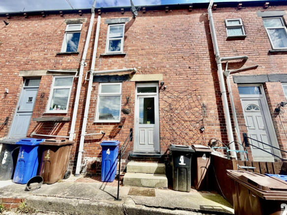 2 bed Terraced to rent Image 8