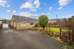 2b, Moor Close Road, Queensbury, Bradford BD13 2EA