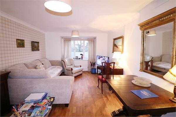 front room2.jpg