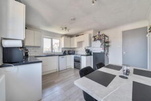 Flat 7, 6, Hadlow Drive, Margate CT9 3YQ