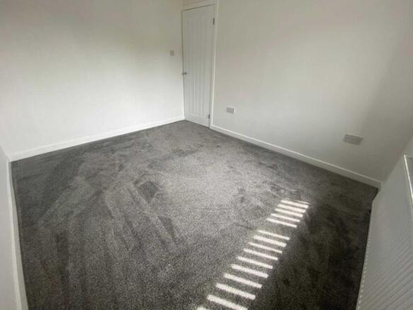 3 bed Town House to rent Image 12