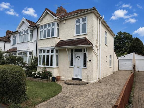 10 Oakwood Road 28.jpg