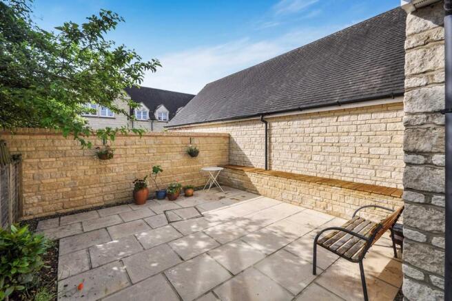 Part walled garde...
