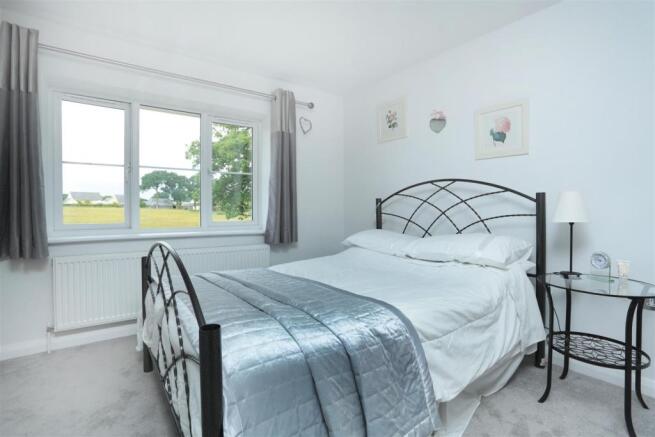 1 Glen Avon Court 24