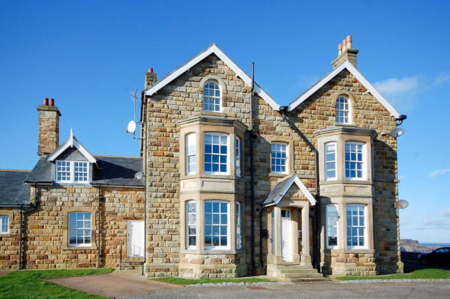 2 bed Apartment for sale Image 12