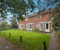 1, Field View, Bishops Lane, Robertsbridge TN32 5BW
