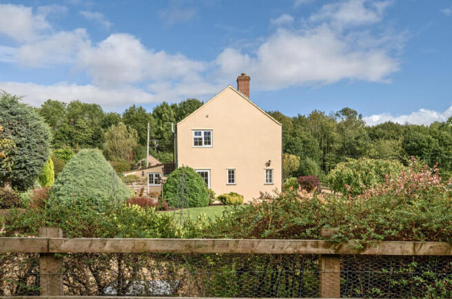 1332494-18-68b54b...