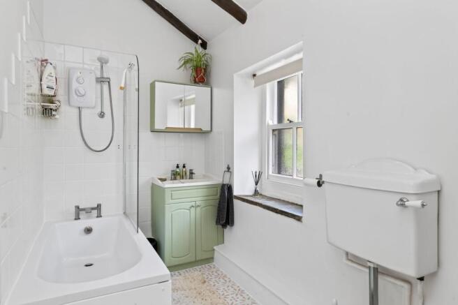 2 bed House for sale Image 5