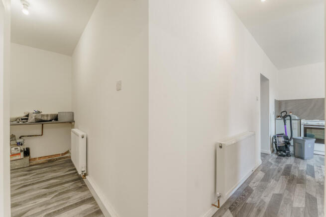 6 bed Block of Apartments for sale Image 9