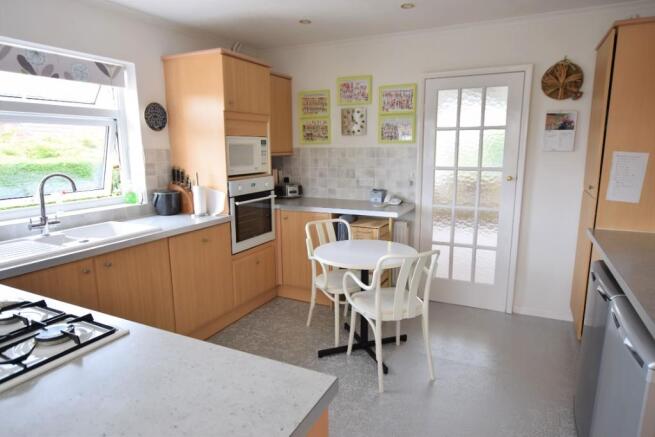Kitchen/Breakfast Rm