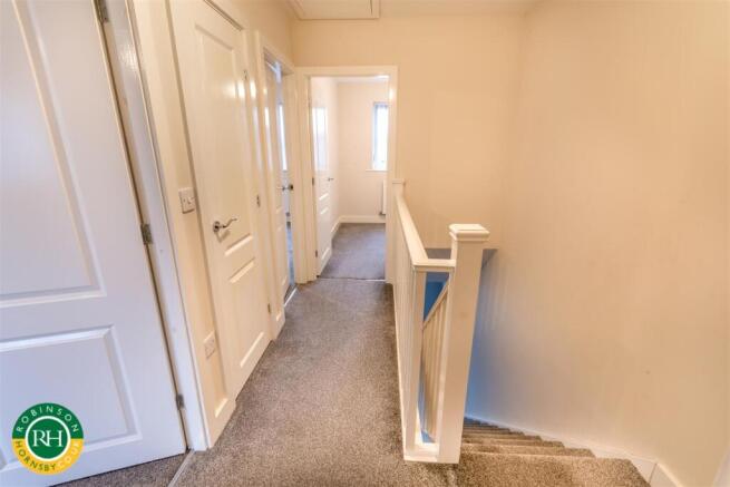 3 bed House for sale Image 10