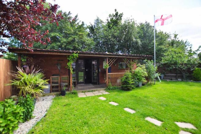 TIMBER OUTBUILDING