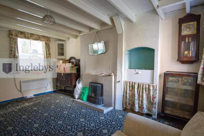 3 bed House for sale Image 4
