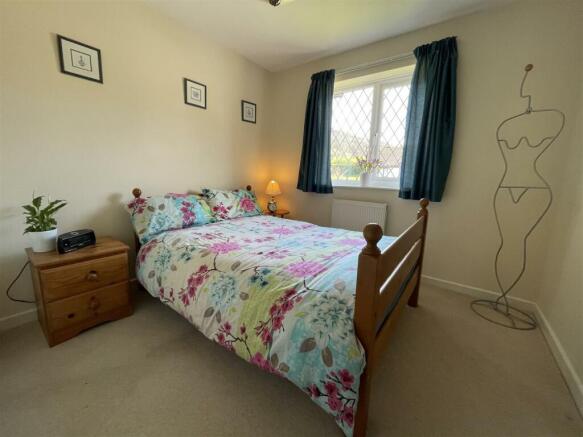 BEDROOM 2