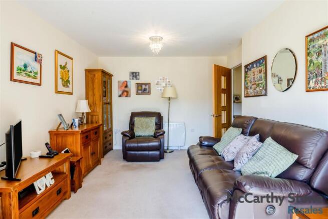 8689659-interior09.jpg