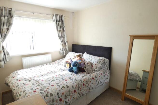 BEDROOM 2