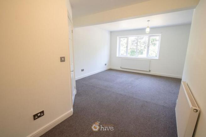3 bed Semi-Detached for sale Image 9