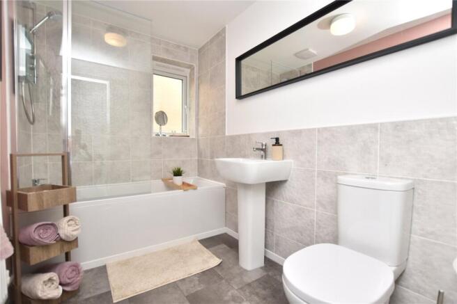 3 bed Semi-Detached for sale Image 9
