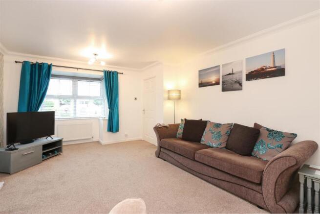 Living Room4.jpg