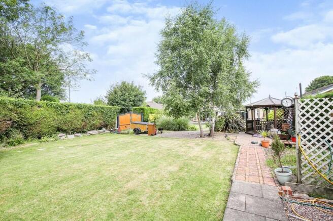 Photo 33