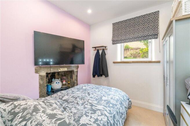 3 bed Semi-Detached for sale Image 6