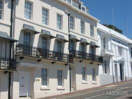 Flat 9 Royal Marina Court, Beacon Terrace, Victoria Parade, Torquay TQ1 2BJ