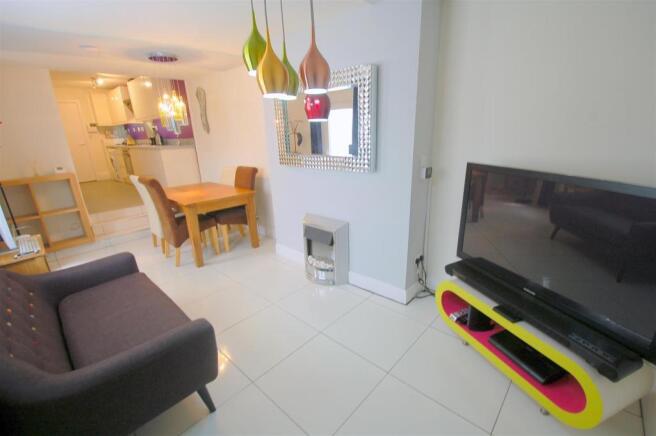 Sitting/Dining Room