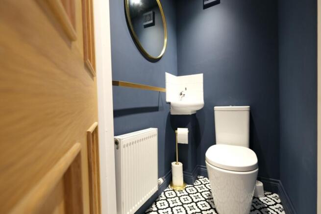 Loo, pure & simple