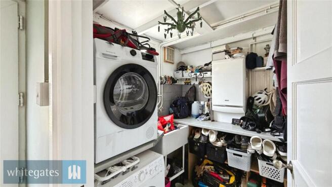 3 bed Semi-Detached for sale Image 8