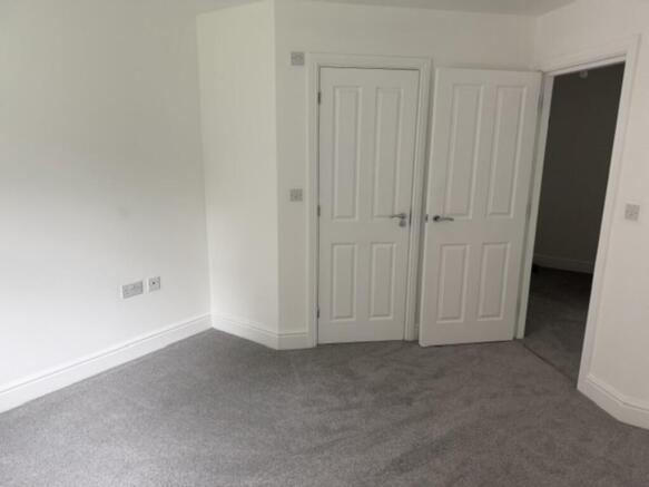 2 bed Apartment for sale Image 8