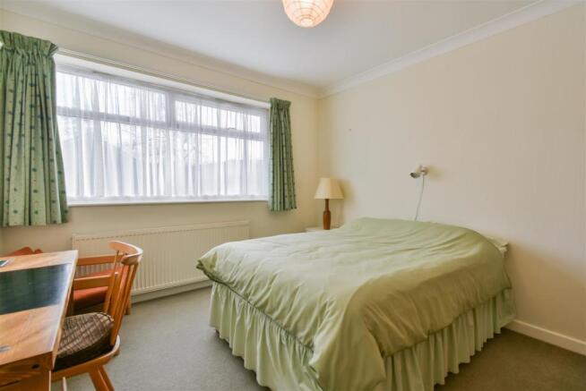 bedroom 2.JPG