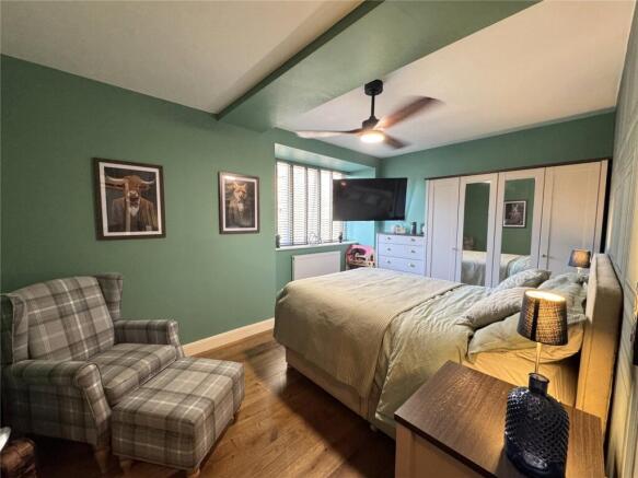 2 bed Apartment for sale Image 10