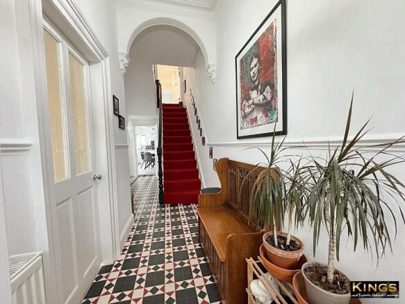 4 bed Town House for sale Image 11