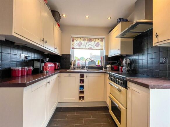 10 Thirlmere Close