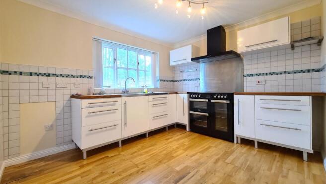 Kitchen / Breakfast Room