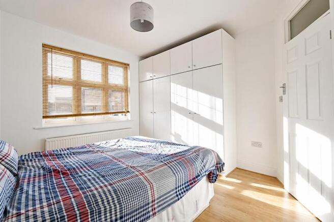 Bedroom 1_inPixio.jpg