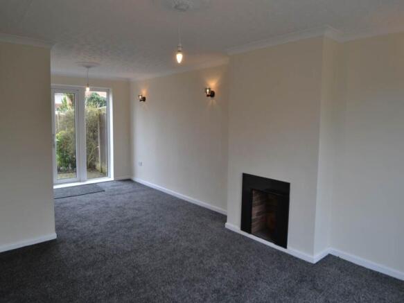 Living Room Pool Mea