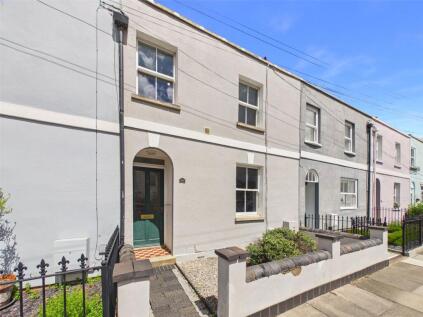 Naunton Crescent, Cheltenham, Gloucestershire, GL53