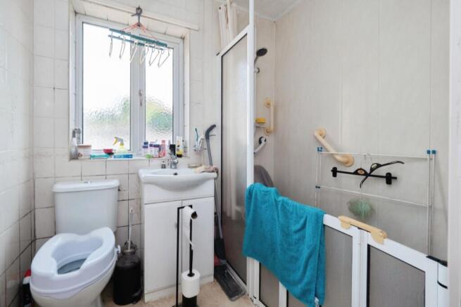 2 bed Detached Bungalow for sale Image 9