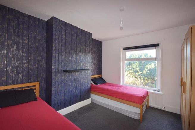 Bedroom 2.JPG