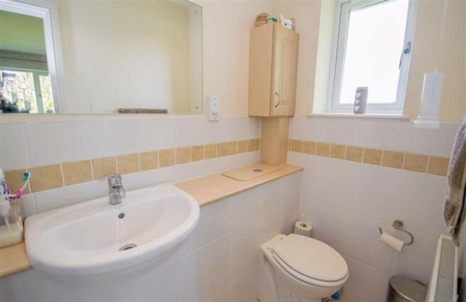 EN SUITE