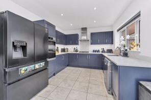 5, Kenmare Close, Bury St. Edmunds IP32 6TT