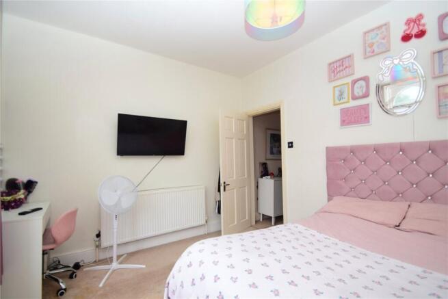 3 bed Terraced for sale Image 11