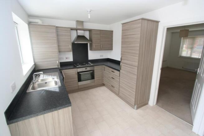 3 bed Semi-Detached for sale Image 4