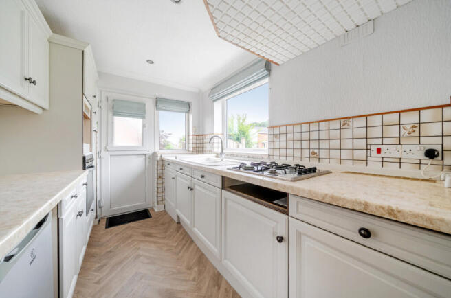 3 bed Semi-Detached for sale Image 5