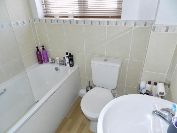 Family Bathroom 
