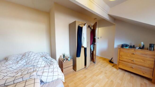 5 bed Terraced to rent Image 7