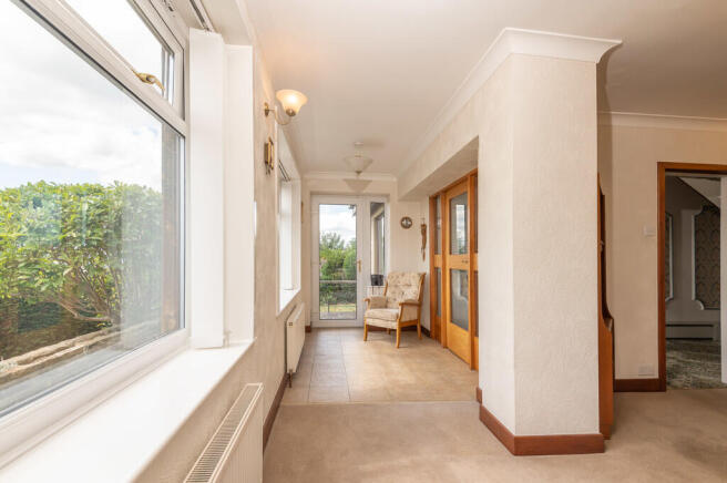 4 bed Detached for sale Image 6